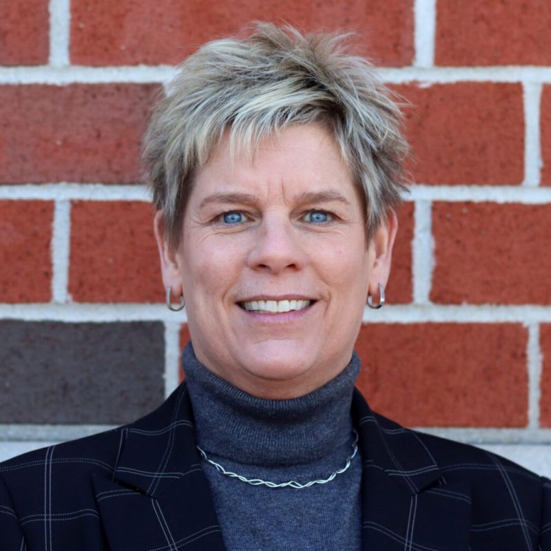 Lisa Drzewiecki's Headshot
